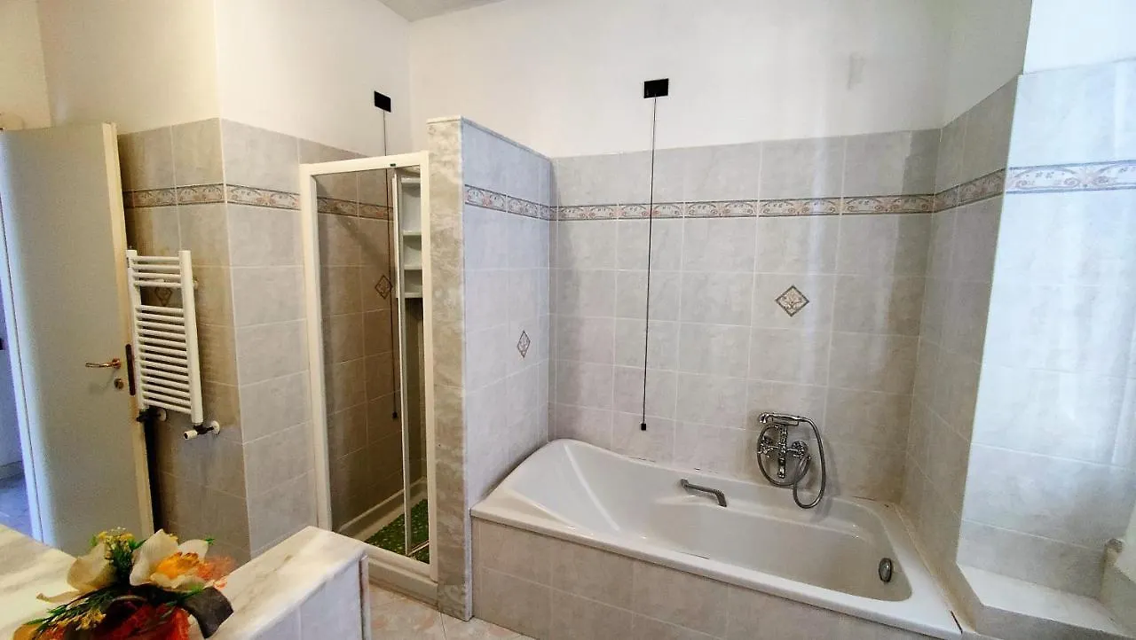 Un Balcone In Pineta Apartment Fezzano  Italy